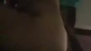 Kinky husband records his Pakistani xxx MMS with his wife