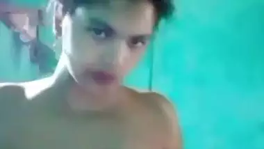 Girlfriend dress change and nude show for lover