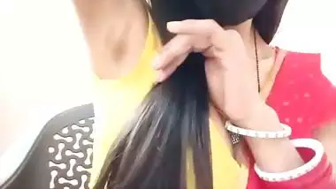 Live streaming cam girl showing sexy round boobs