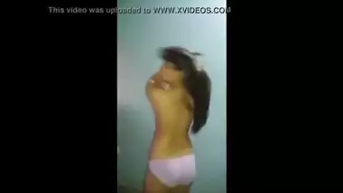 Sexy Desi nude Dance Hot sweet Indian college girl