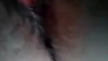 Malyali girlfriend fingering herself