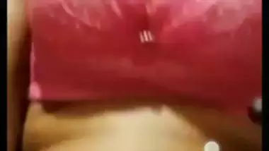 Indian Tamil girl fingers vagine on video call