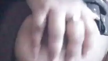 Desi girl sex mood topless boob pressing selfie video