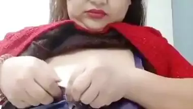 Malayalam Girl Masturbating And Penetrating Her Vagina 2
