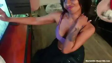 Indian maid gets caught showering