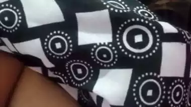 Man enjoys Pakistani video call sex with a milf from Karachi