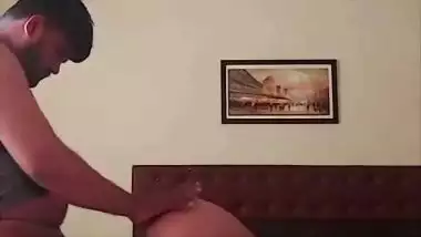 Indian sex MMS of a lover banging his slim GF in bed